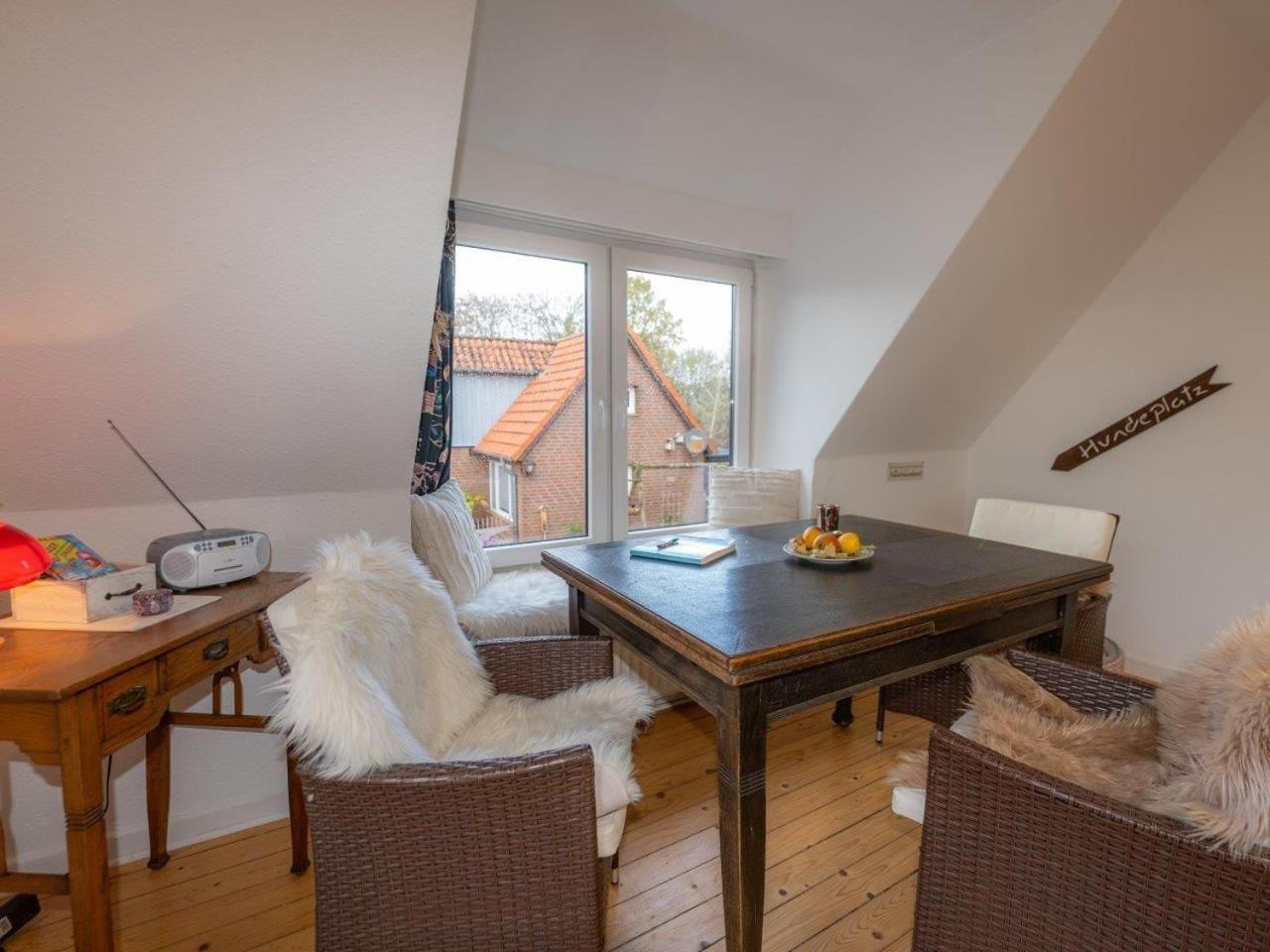 194 Fewo Dat Luetjehuus Mit Dachterrasse Im Ersten Stock Luetjenburg Bagian luar foto
