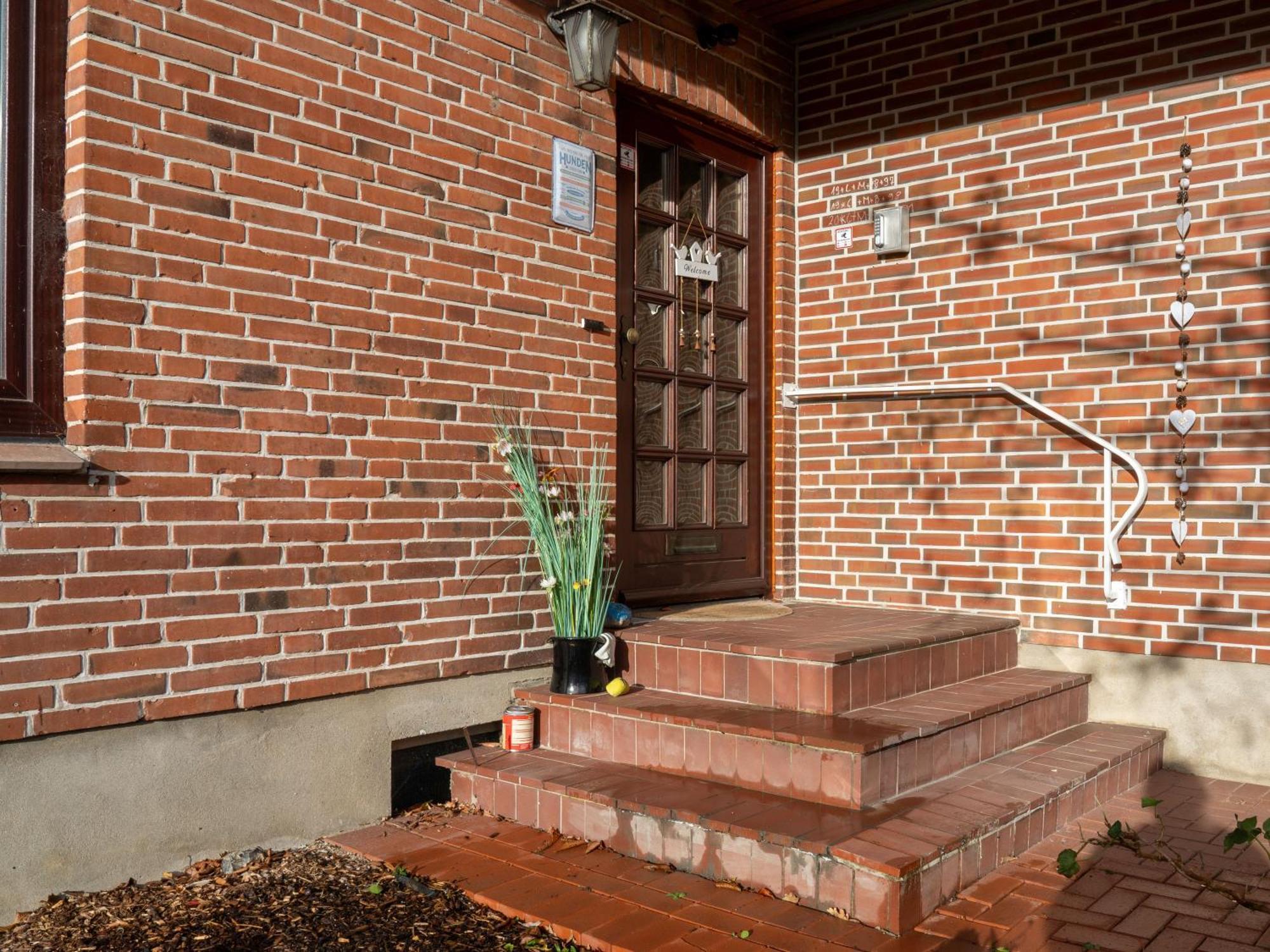 194 Fewo Dat Luetjehuus Mit Dachterrasse Im Ersten Stock Luetjenburg Bagian luar foto
